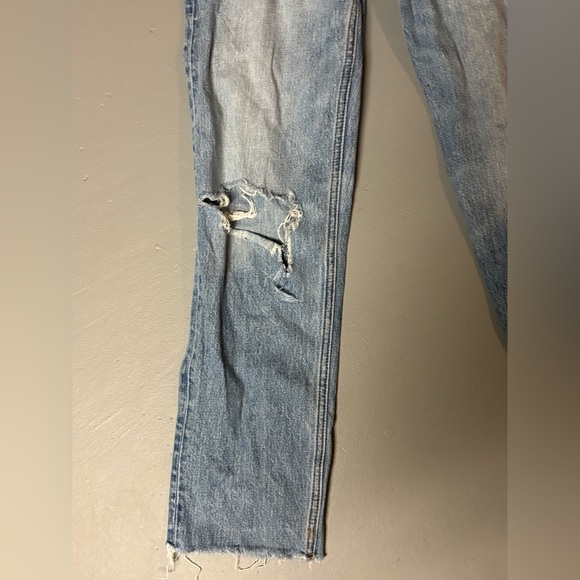 Re/Done Light Blue Distressed Straight Jeans - Picture 6 of 13